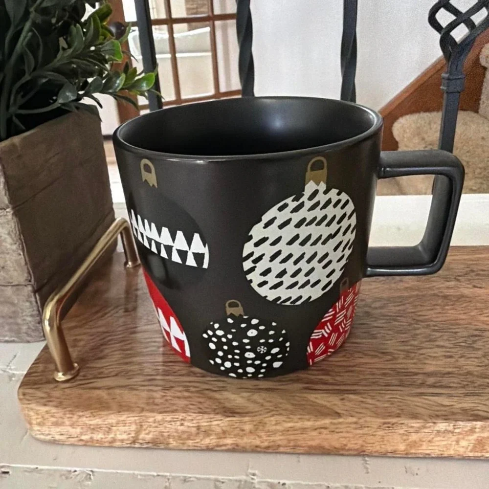 Starbucks‎ 2016 Christmas Mug Black Red Ornament Holiday 14oz Coffee Cup